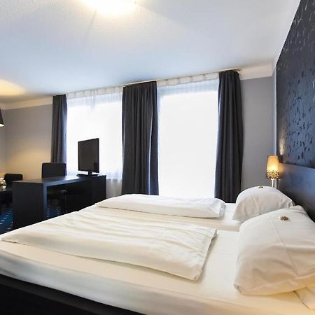 Hotel Am Berliner Platz Langenfeld  Eksteriør bilde