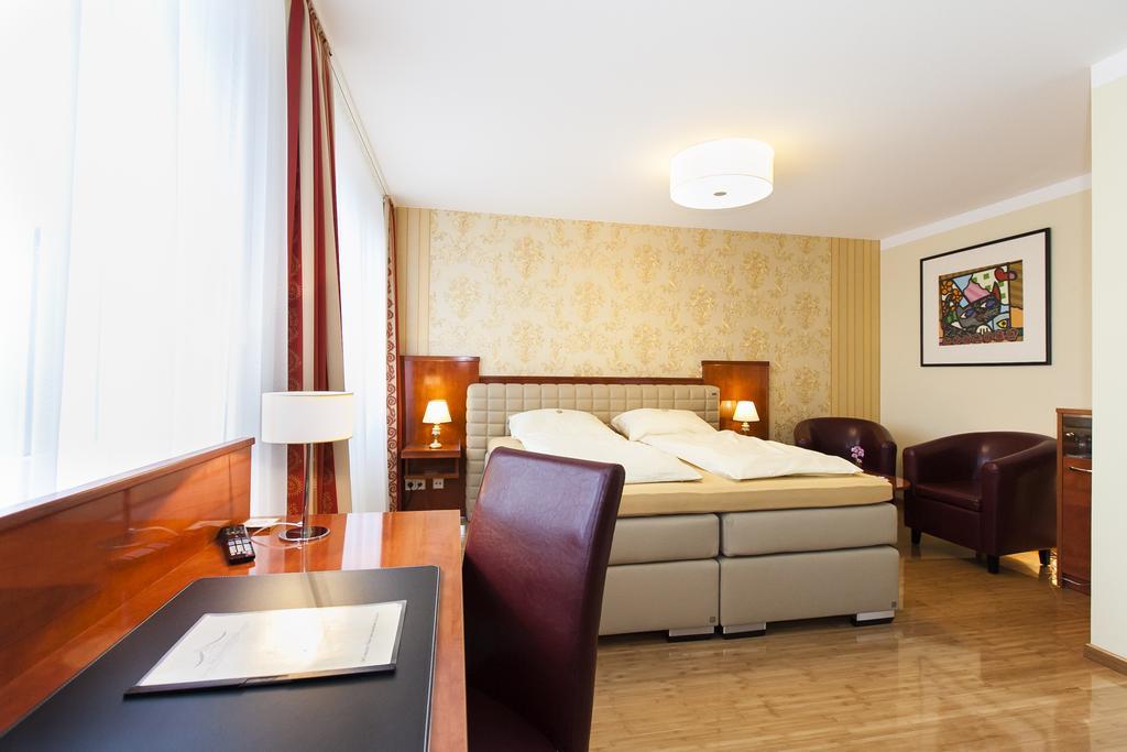 Hotel Am Berliner Platz Langenfeld  Rom bilde