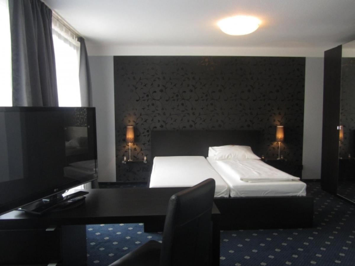Hotel Am Berliner Platz Langenfeld  Rom bilde